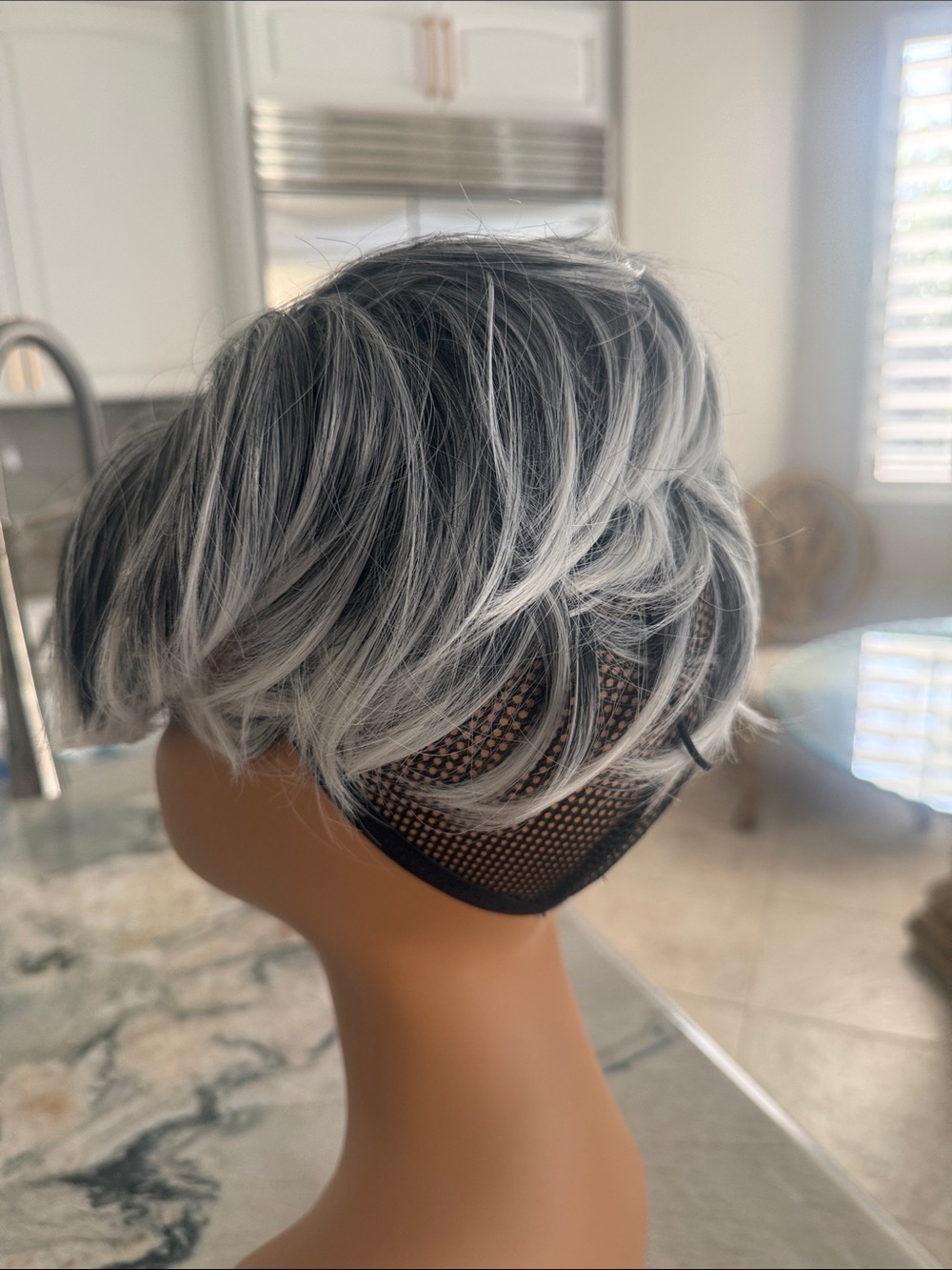 Brand New! Short Layered Synthetic Top piece in Salt & Pepper Gray Ombré - Picture 4 of 5